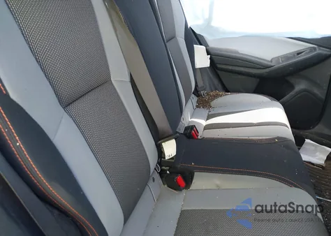 2019 Subaru Crosstrek 2.0I Premium z USA, uszkodzony, nr VIN JF2GTAEC4KH215255